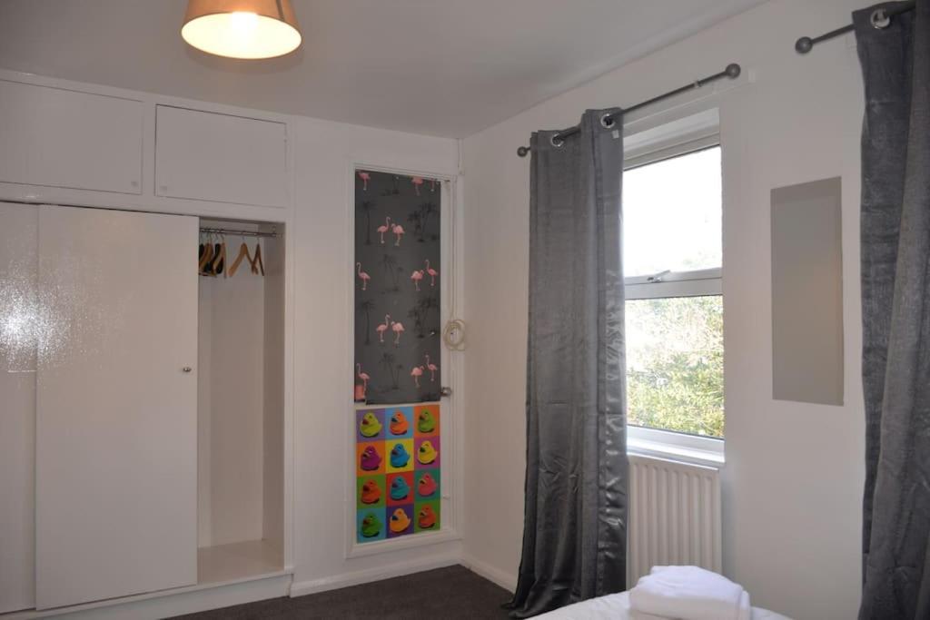 London Zone 2, 2 Bedroom House Екстериор снимка