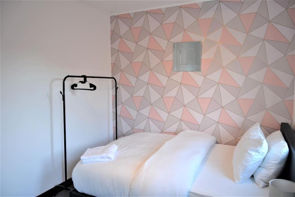 London Zone 2, 2 Bedroom House Екстериор снимка