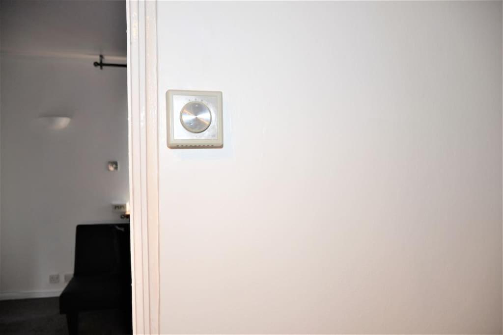 London Zone 2, 2 Bedroom House Екстериор снимка